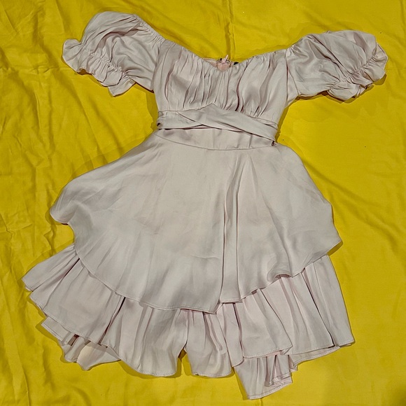 Women’s UK Size 6 Silky Soft Romper - Picture 1 of 5